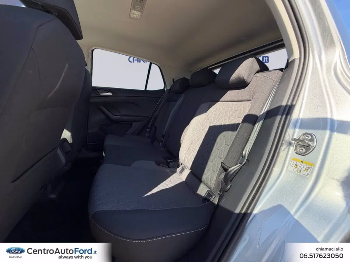 Volkswagen T-Cross nuova a Roma (13)