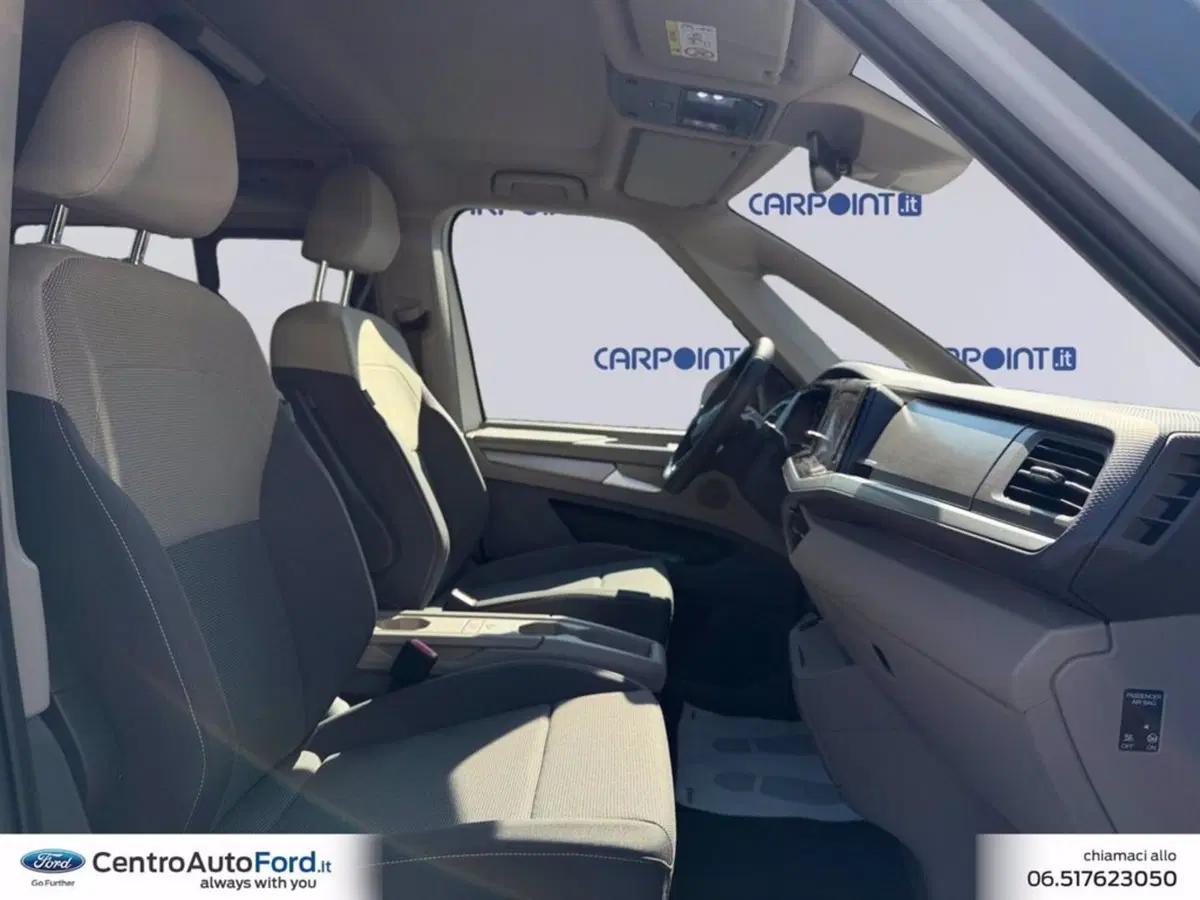 Volkswagen Multivan nuova a Roma (15)
