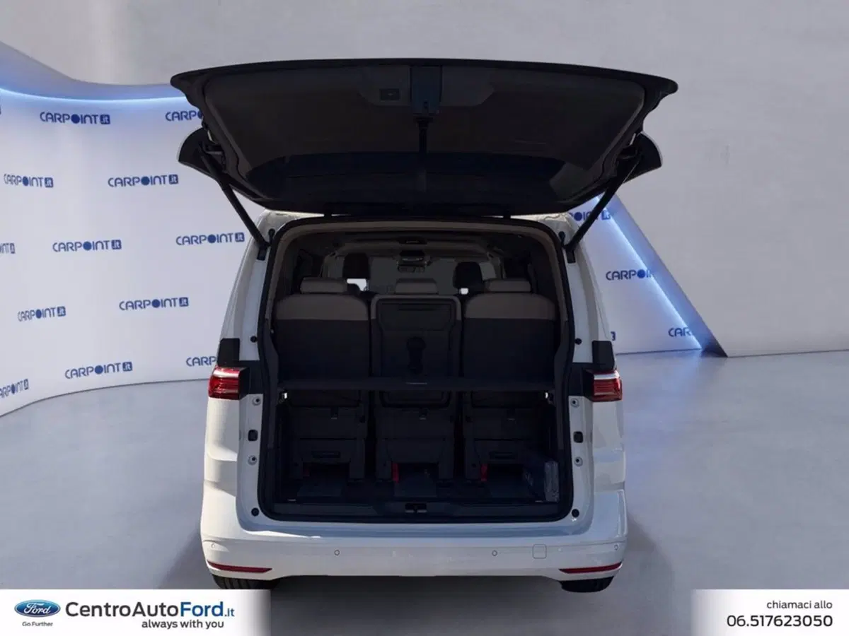 Volkswagen Multivan nuova a Roma (17)