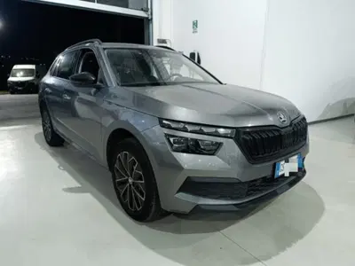Skoda Kamiq 1.0 tsi Black Dots 95cv del 2024 usata a Belpasso