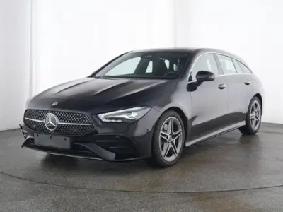 Mercedes-Benz CLA Shooting Brake Elettrica 200 Premium Plus del 2025 usata a Abbiategrasso