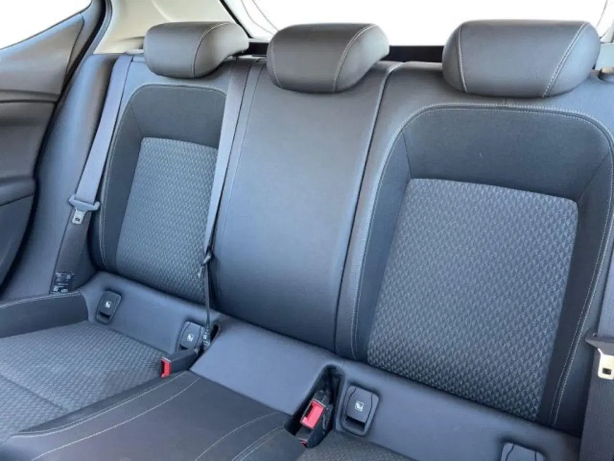 Opel Astra usata a Ancona (14)