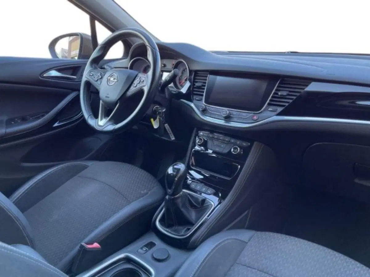 Opel Astra usata a Ancona (15)