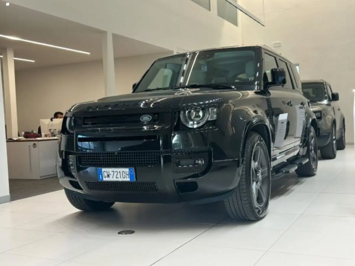 Land Rover Defender usata a Lucca
