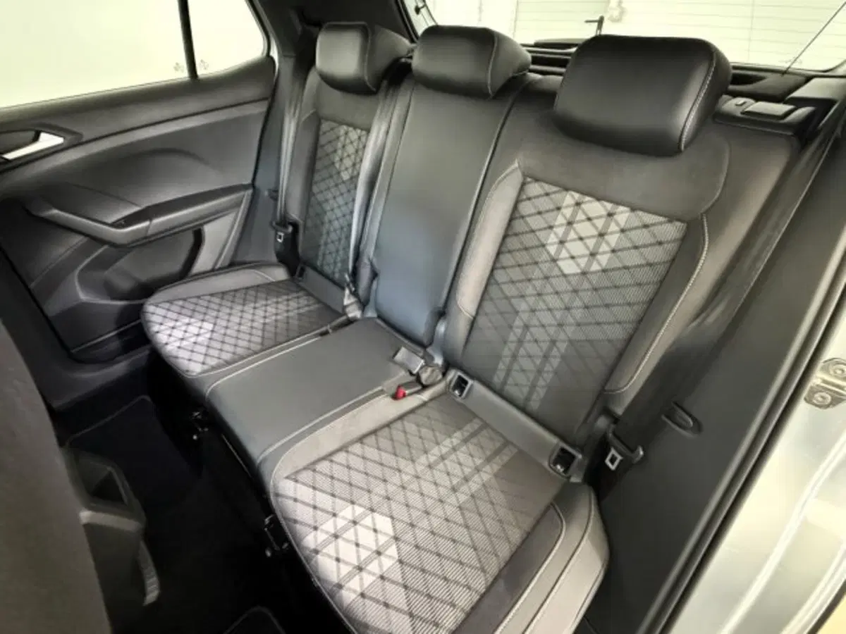 Volkswagen T-Cross usata a Cuneo (13)