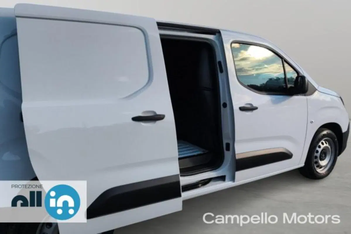 Fiat Doblò Furgone nuova a Venezia (6)