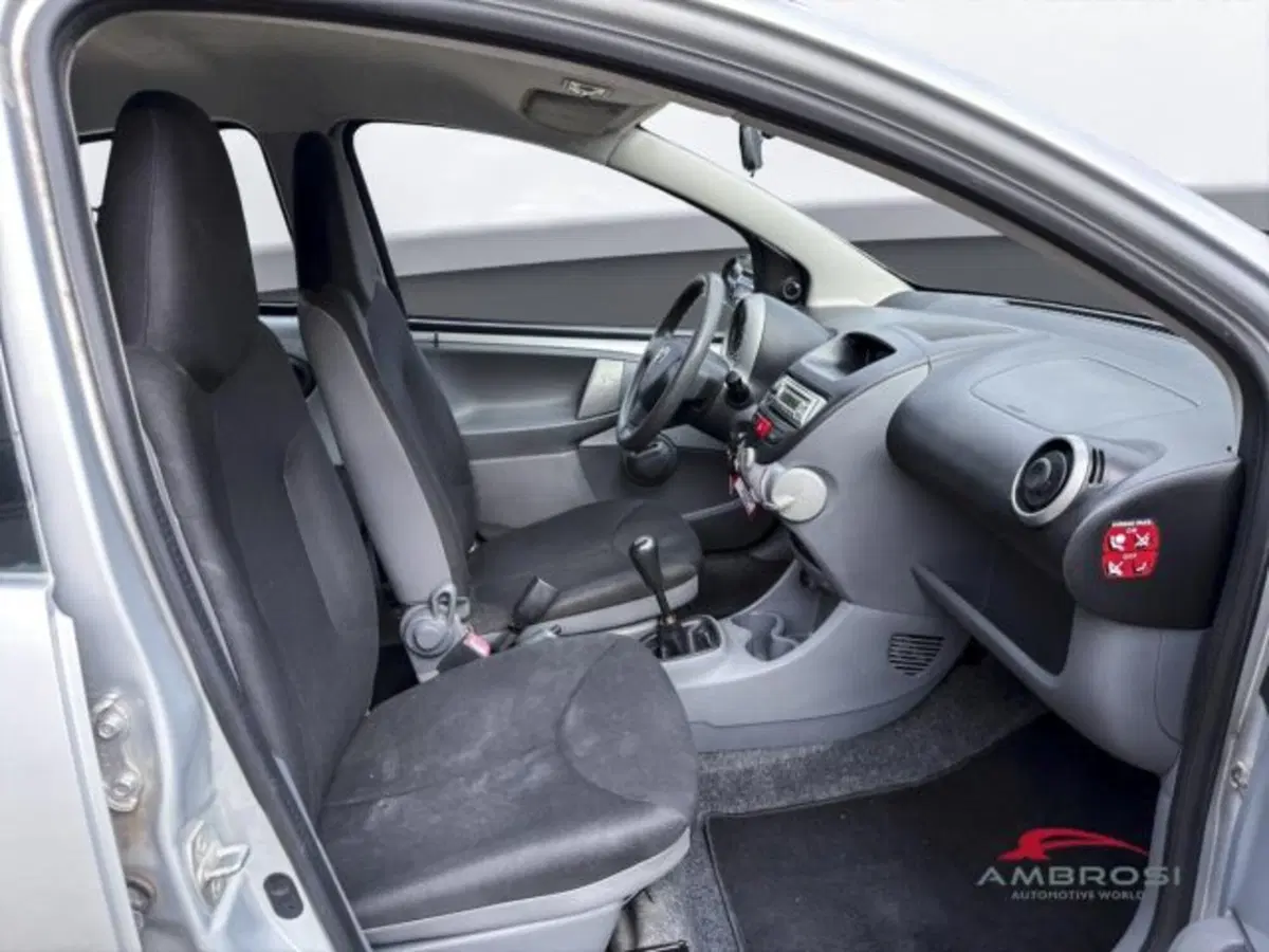 Toyota Aygo usata a Perugia (11)