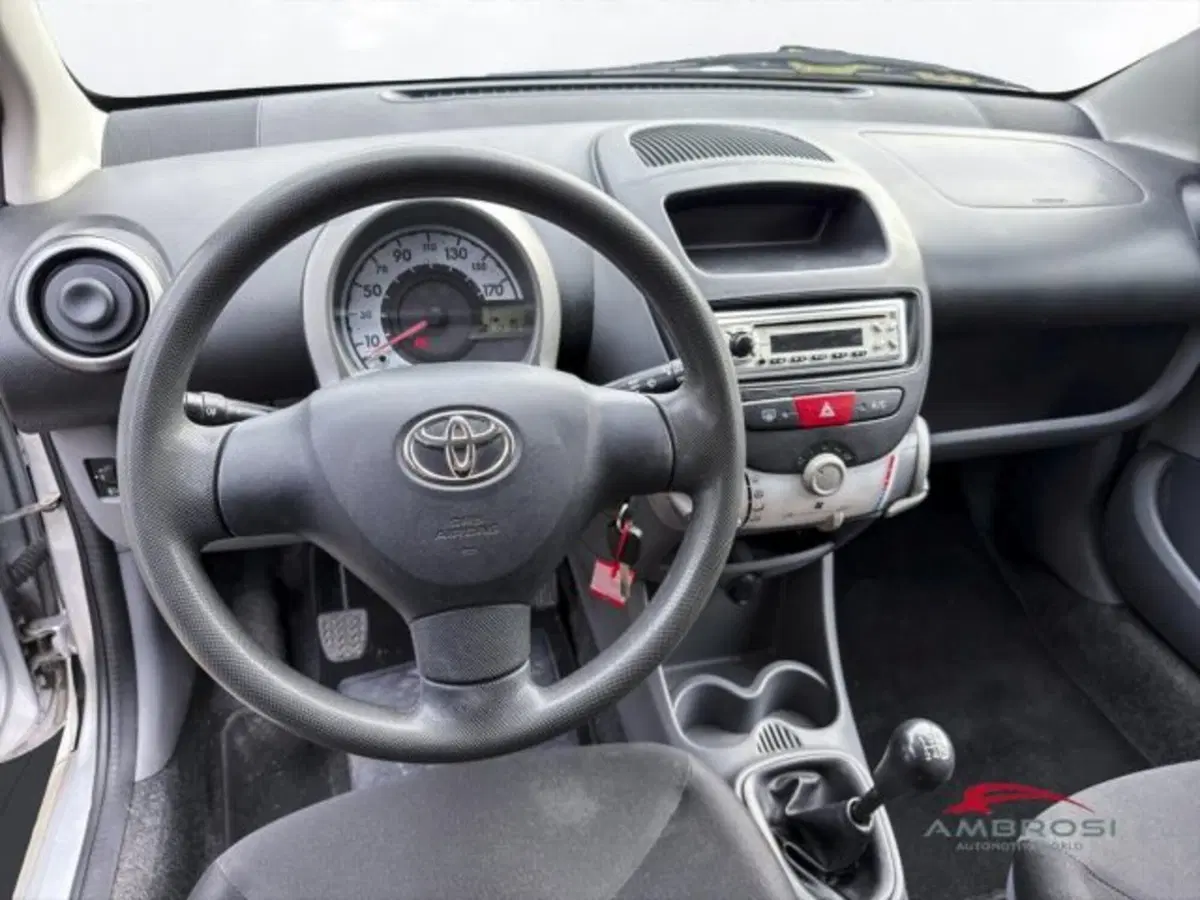 Toyota Aygo usata a Perugia (14)