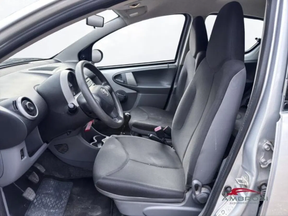 Toyota Aygo usata a Perugia (9)