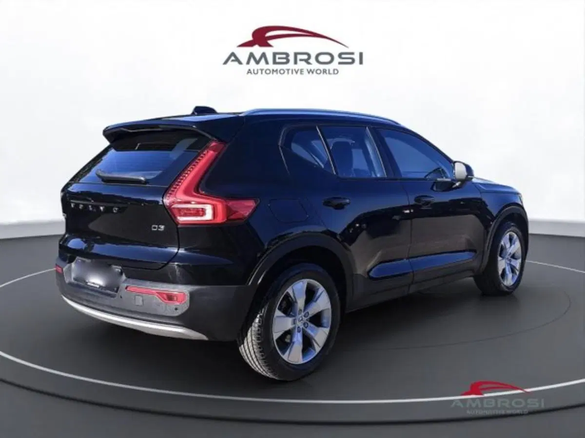 Volvo XC40 usata a Perugia (3)