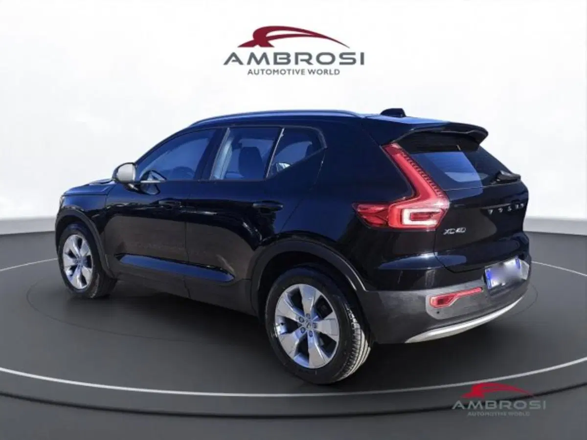 Volvo XC40 usata a Perugia (4)