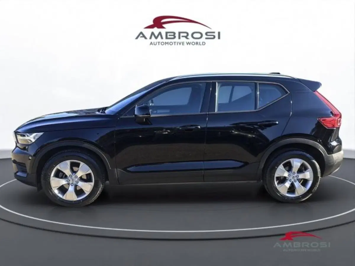 Volvo XC40 usata a Perugia (6)