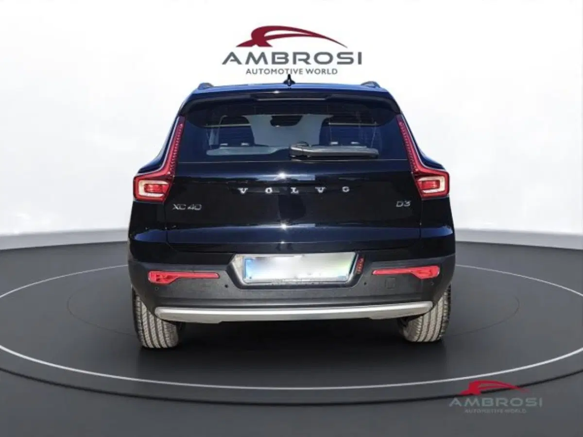 Volvo XC40 usata a Perugia (8)