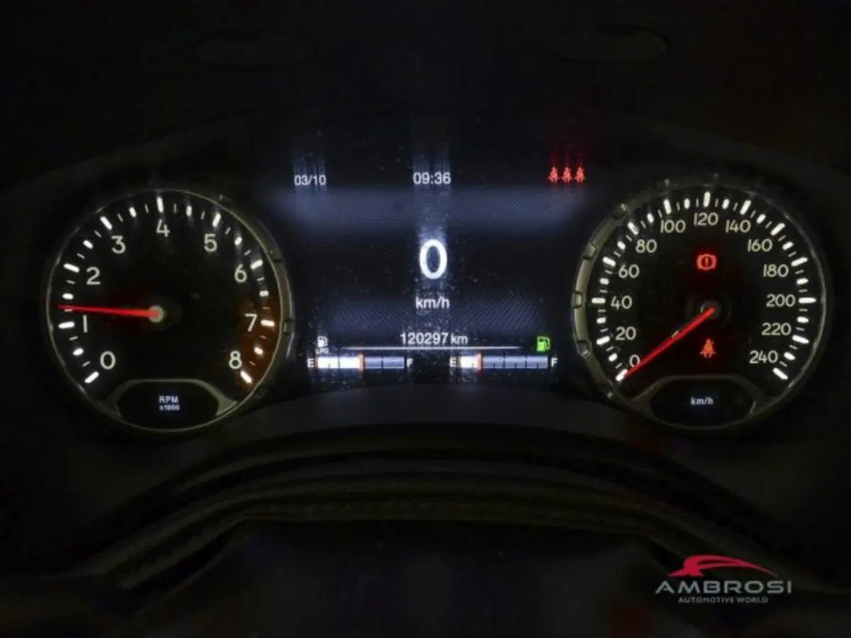 Jeep Renegade usata a Perugia (13)