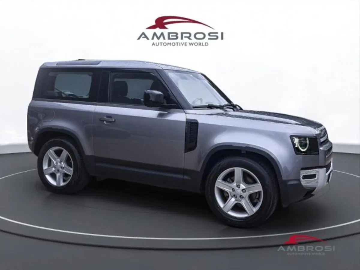 Land Rover Defender usata a Perugia (2)