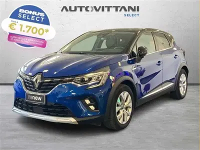 Renault Captur Plug-in Hybrid E-Tech 160 CV Intens del 2021 usata a Como