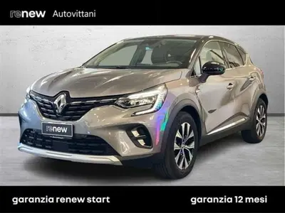Renault Captur 1.6 full hybrid Techno 145cv auto del 2023 usata a Como