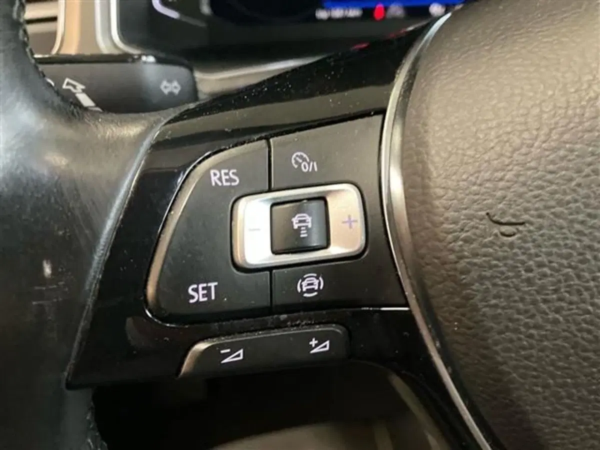 Volkswagen T-Roc usata a Como (17)