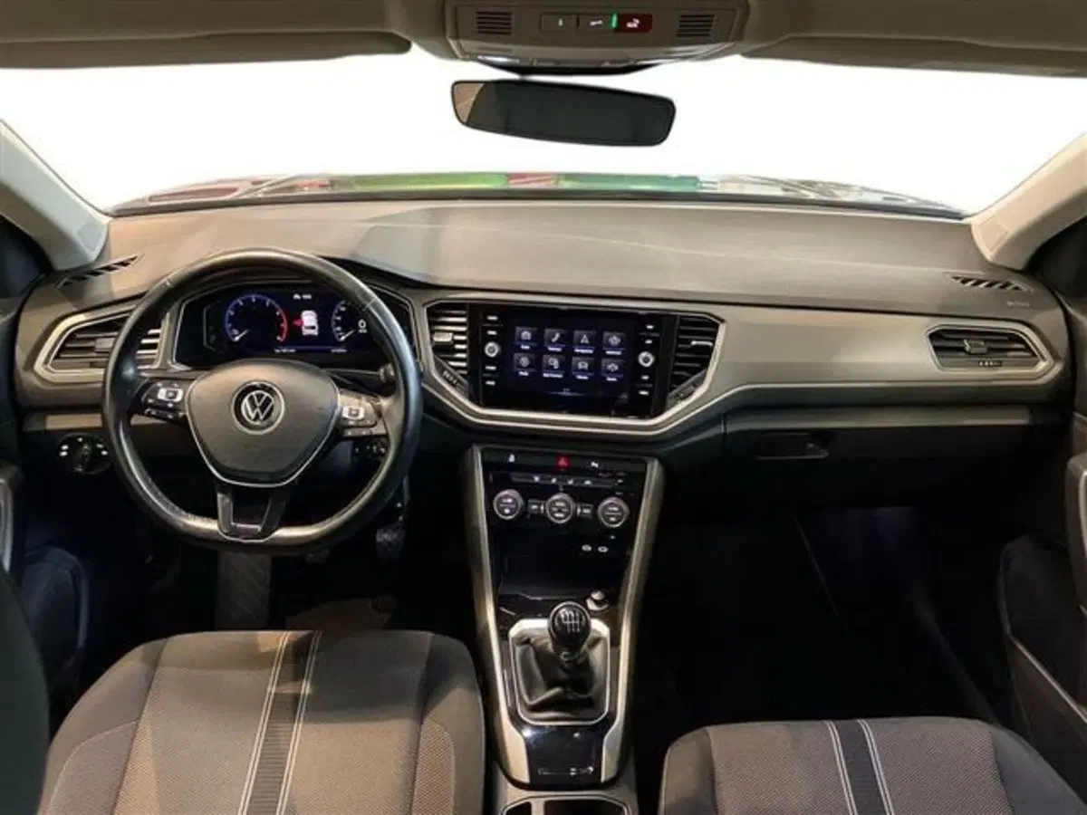 Volkswagen T-Roc usata a Como (9)