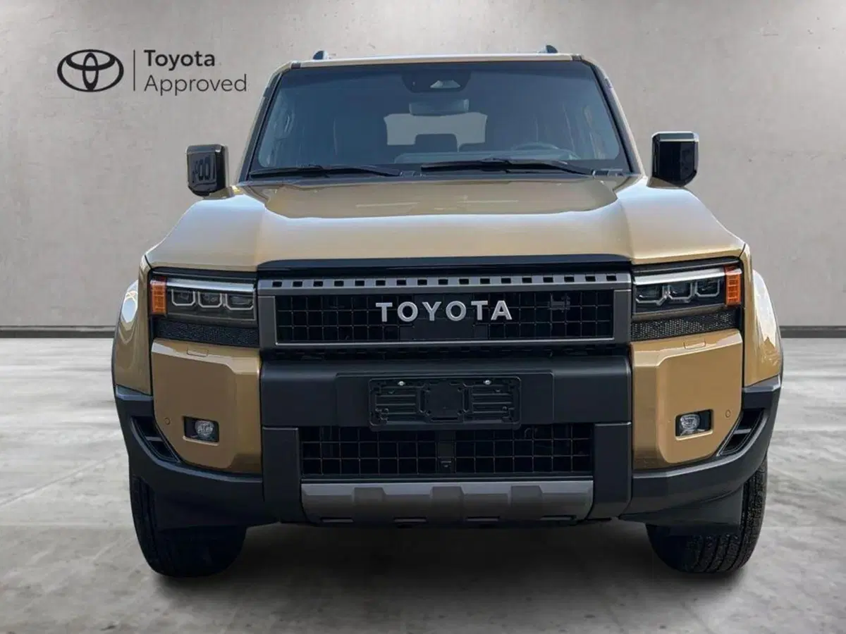 Toyota Land Cruiser nuova a Vicenza (12)