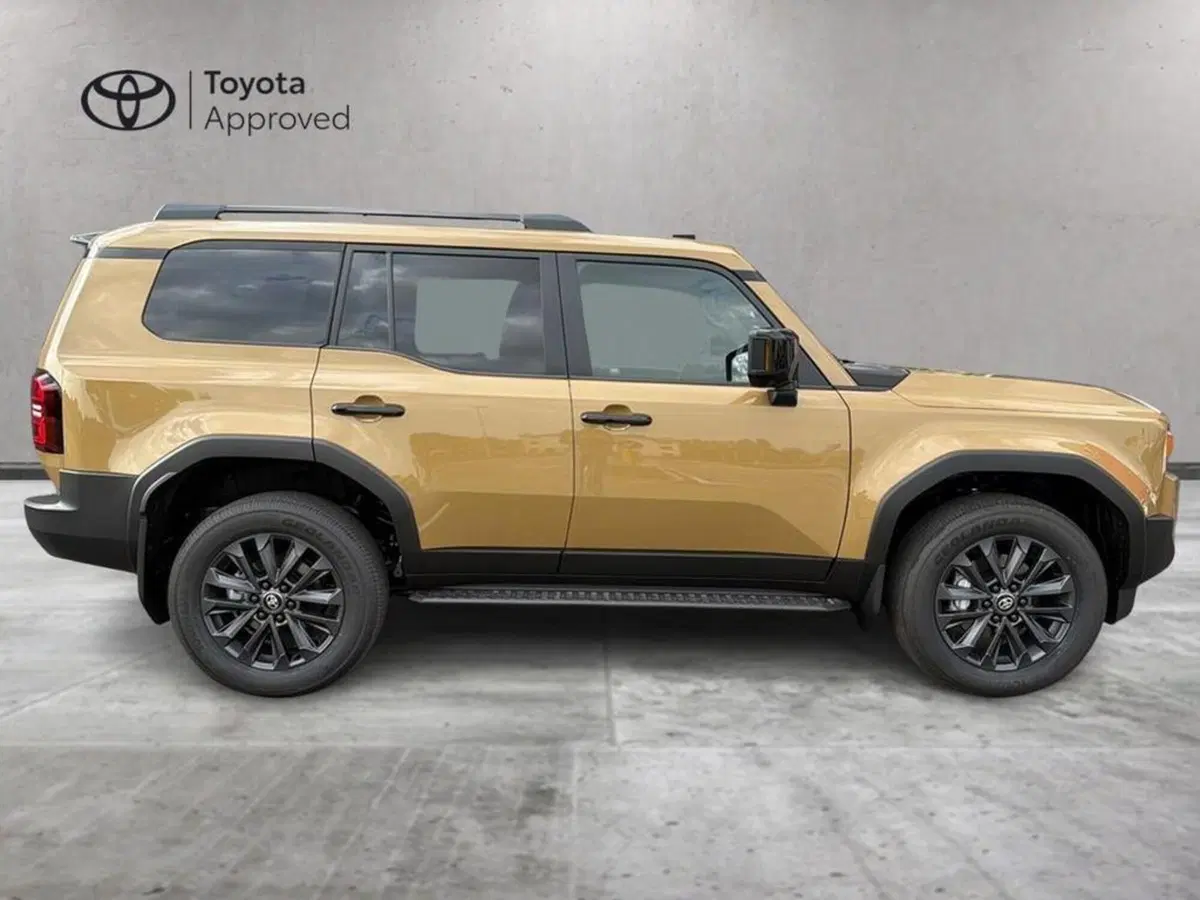 Toyota Land Cruiser nuova a Vicenza (3)
