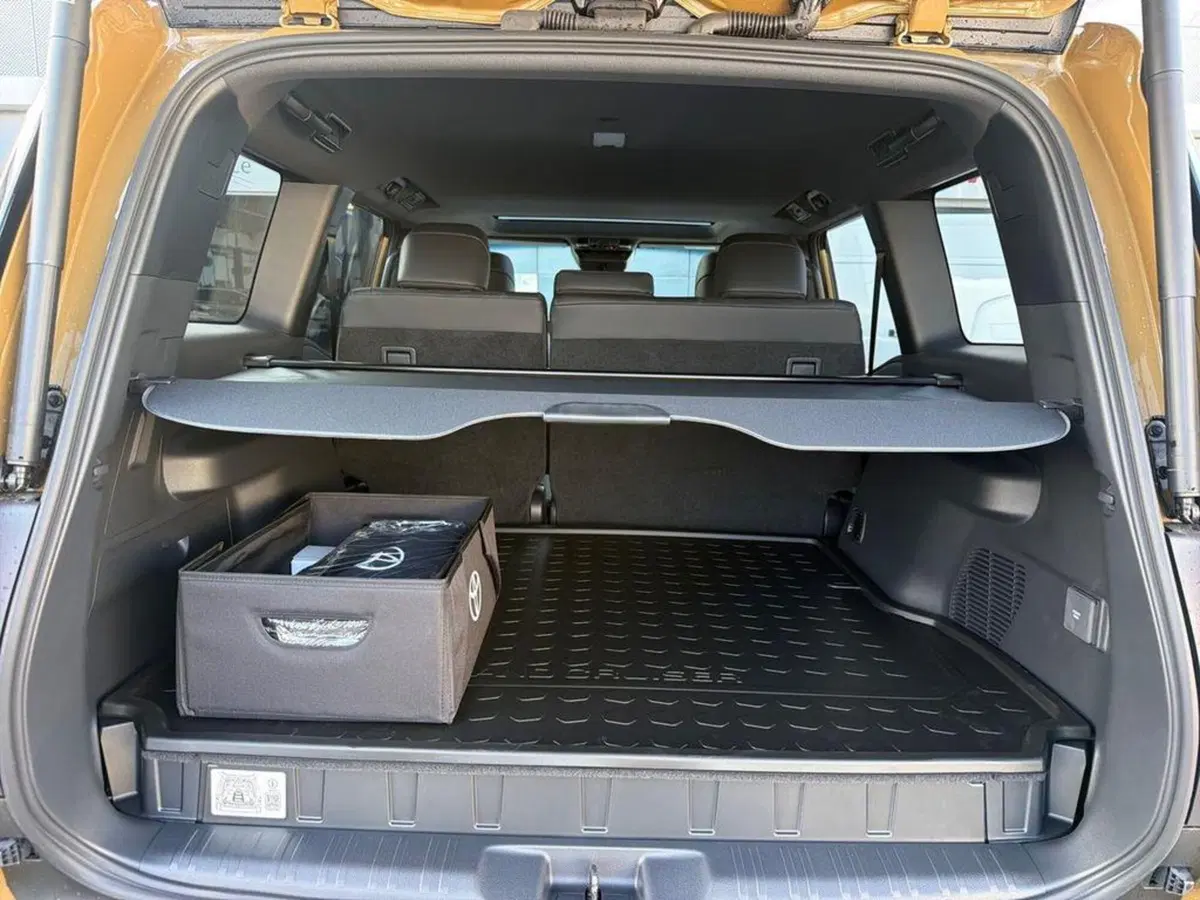 Toyota Land Cruiser nuova a Vicenza (5)
