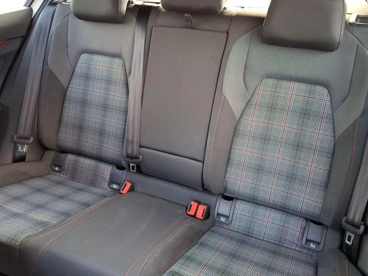 Volkswagen Golf usata a Roma (11)