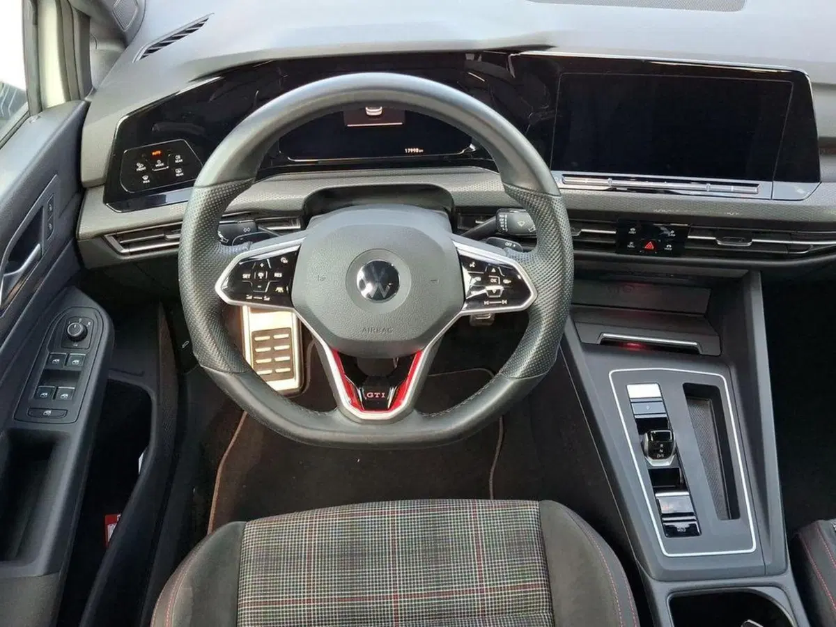 Volkswagen Golf usata a Roma (8)