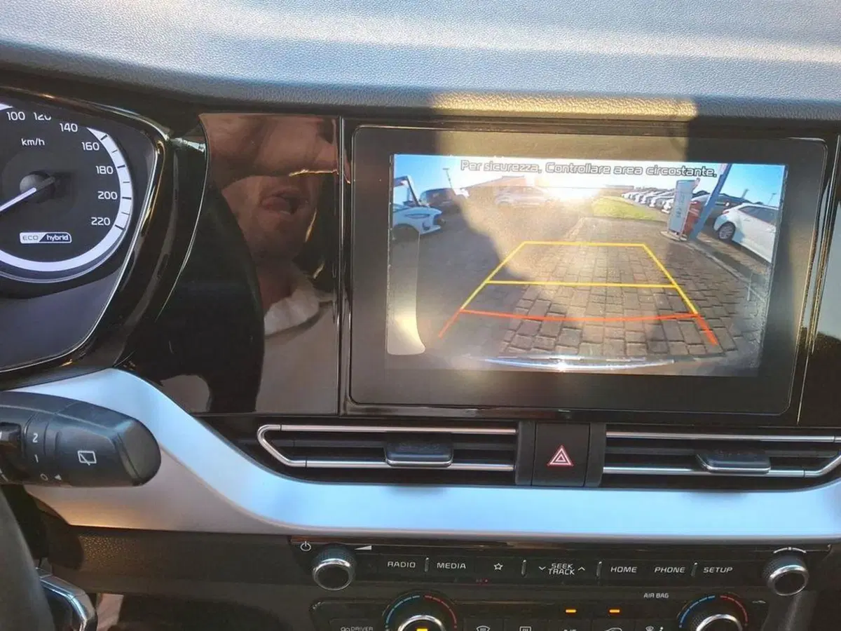 Kia Niro usata a Roma (11)