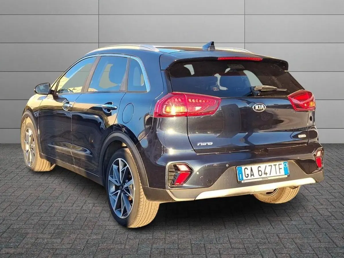 Kia Niro usata a Roma (2)