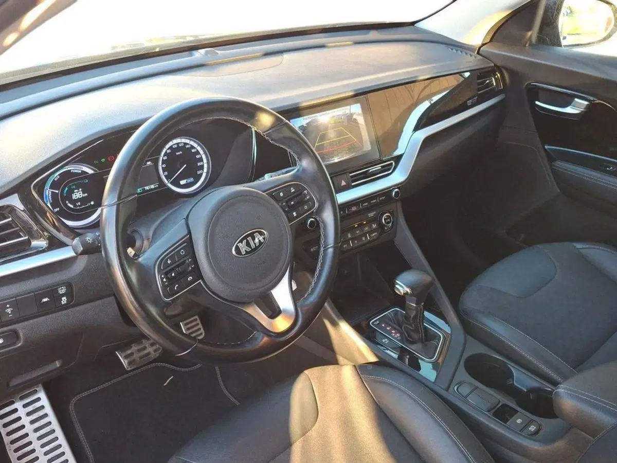Kia Niro usata a Roma (4)