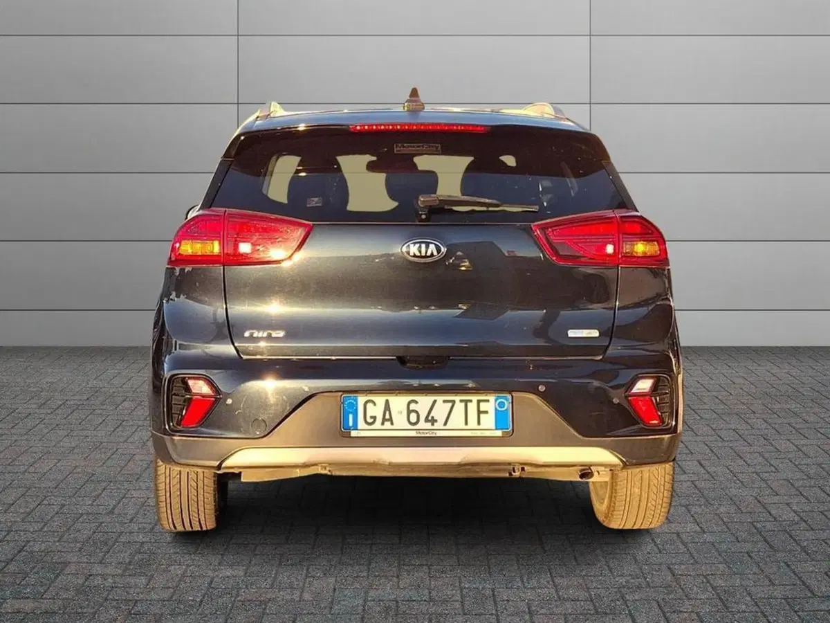 Kia Niro usata a Roma (8)