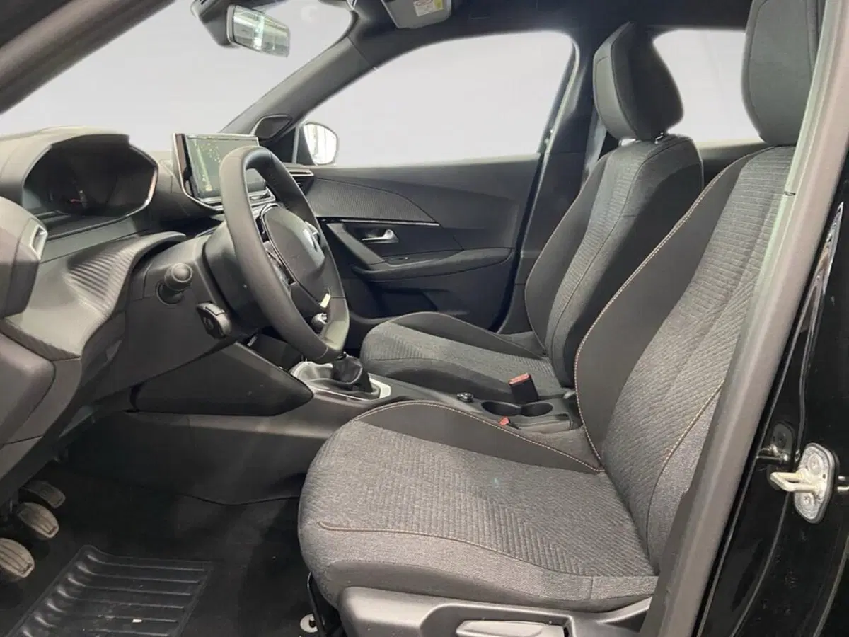 Peugeot 2008 nuova a Torino (7)