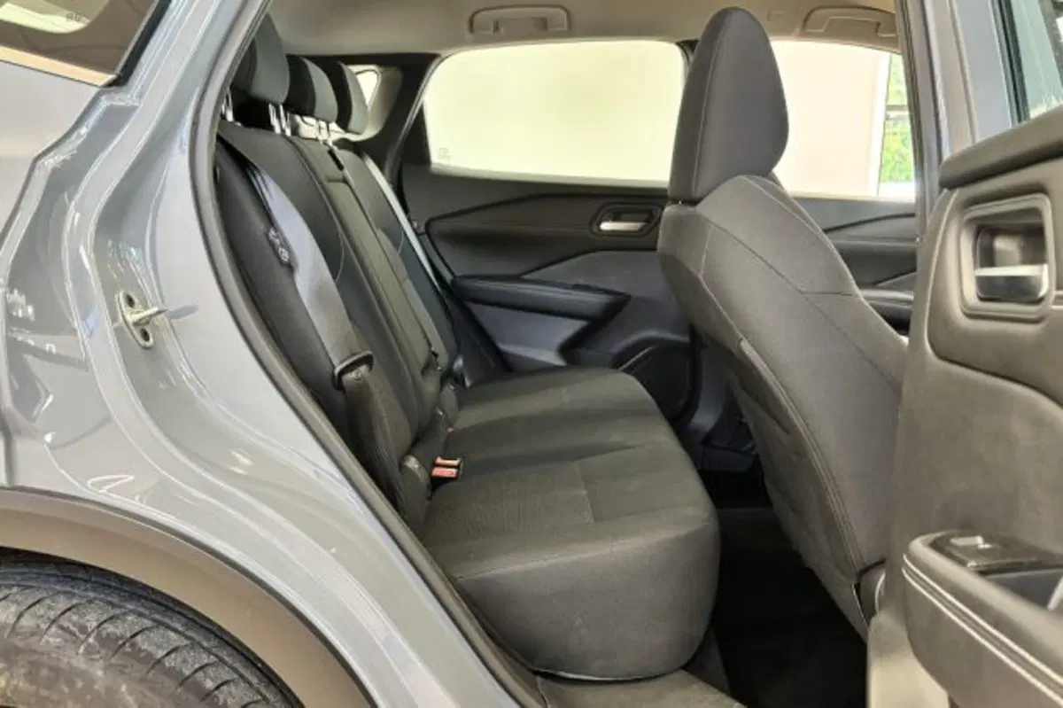 Nissan Qashqai usata a Latina (10)