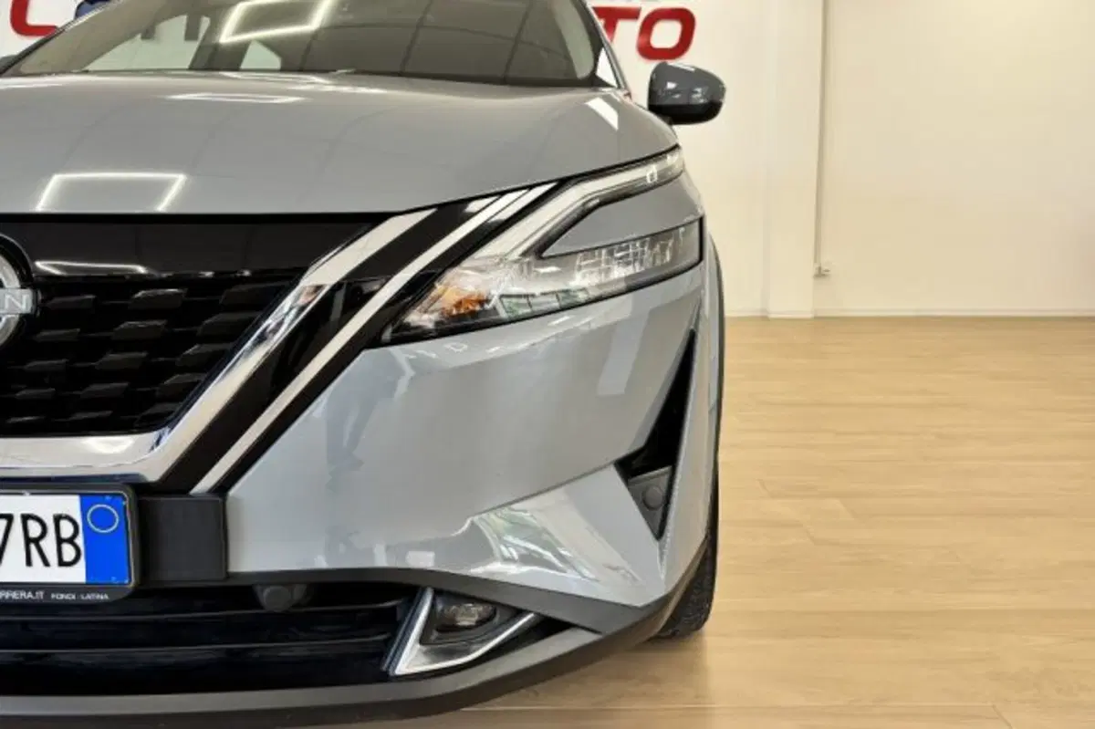 Nissan Qashqai usata a Latina (11)