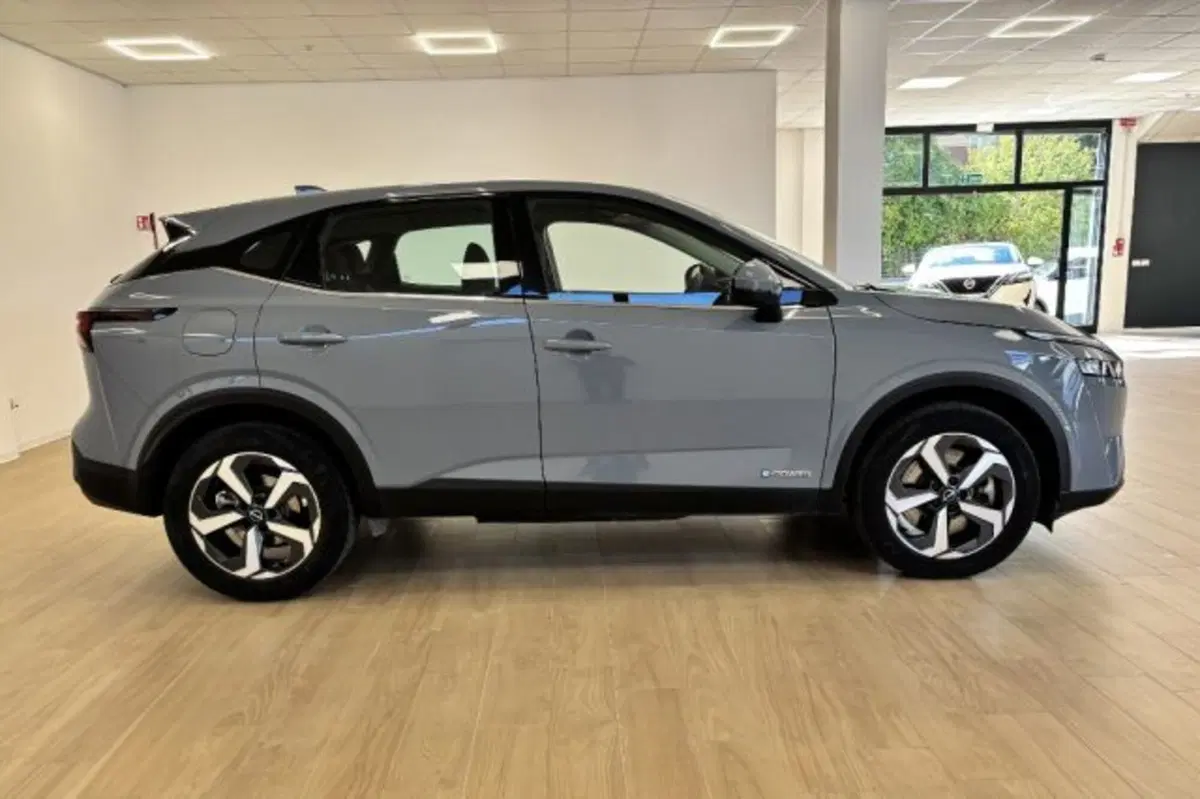 Nissan Qashqai usata a Latina (4)