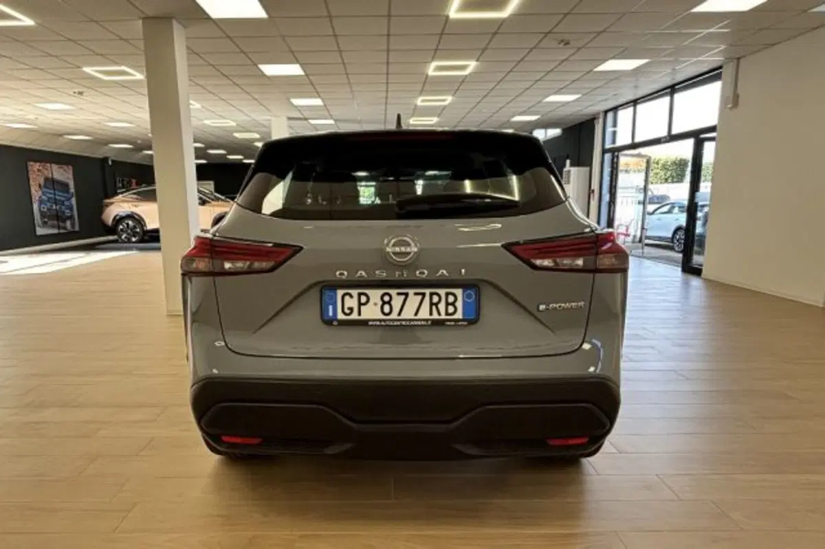 Nissan Qashqai usata a Latina (6)