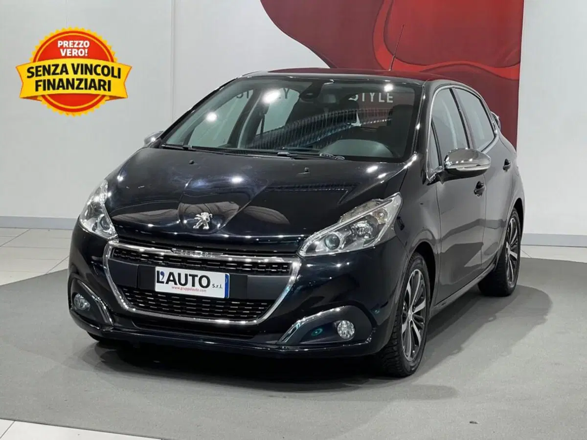 Peugeot 208 usata a Sondrio