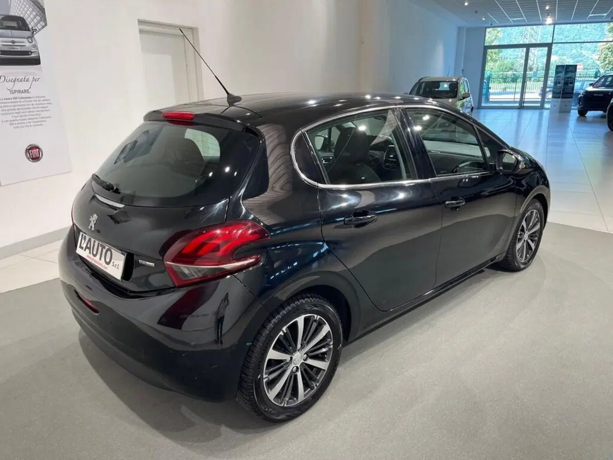 Peugeot 208 usata a Sondrio (3)