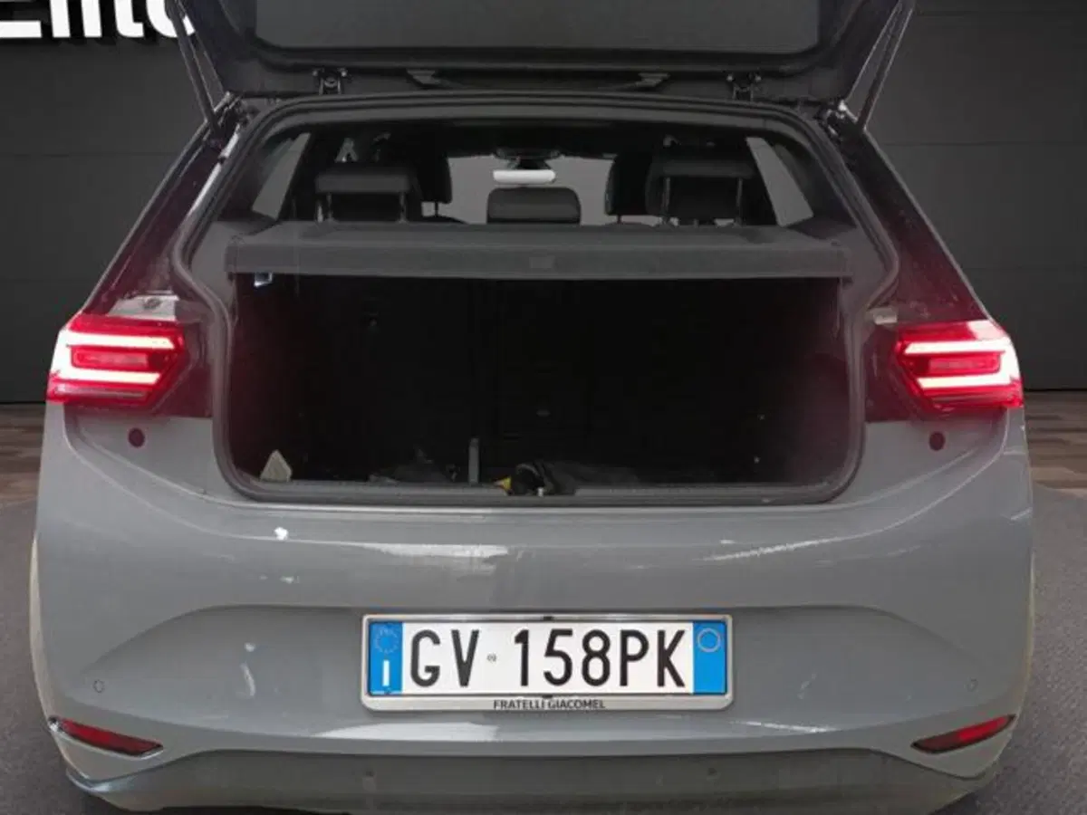 Volkswagen ID.3 usata a Milano (17)