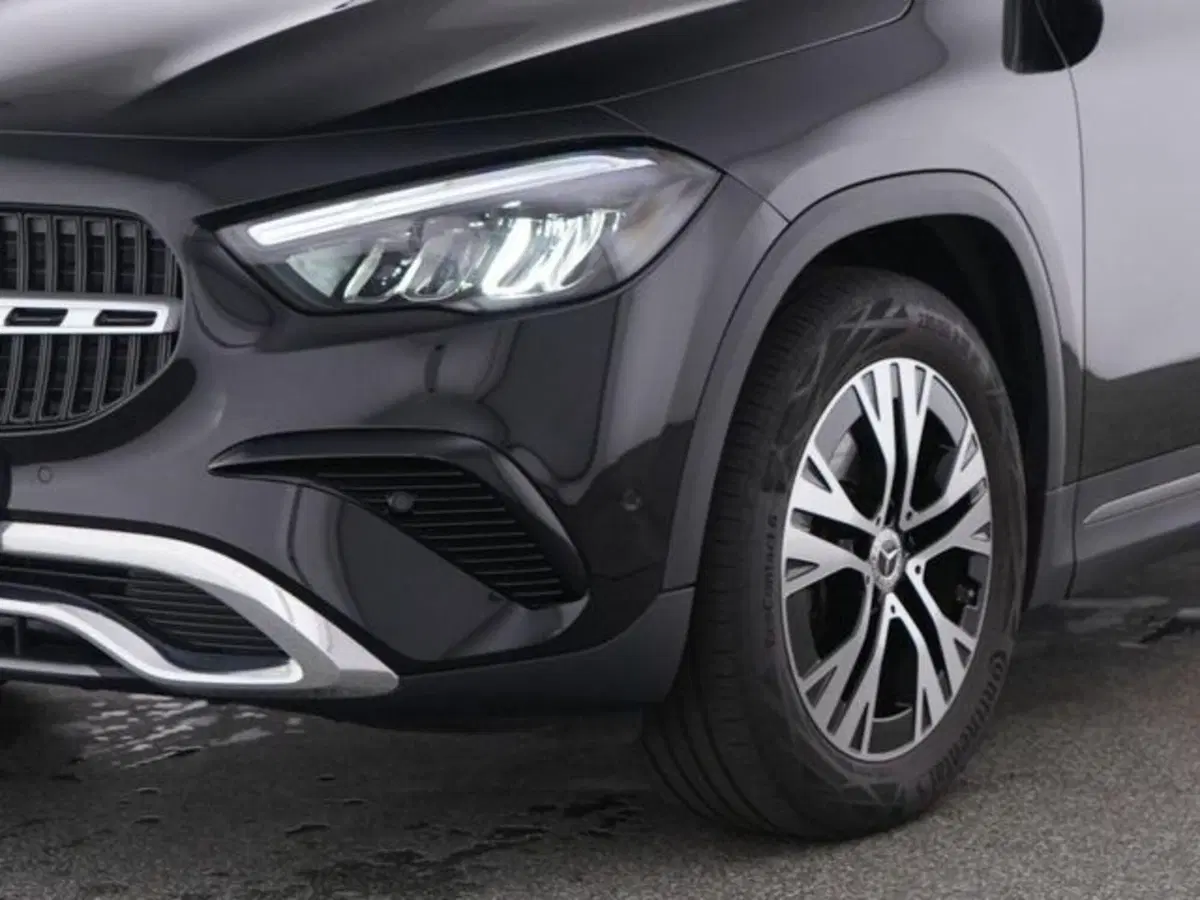 Mercedes-Benz GLA SUV usata a Novara (2)