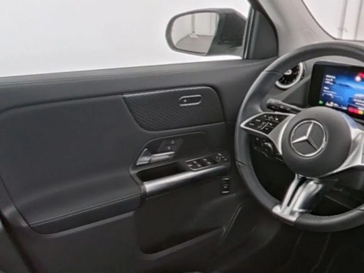 Mercedes-Benz GLA SUV usata a Novara (8)