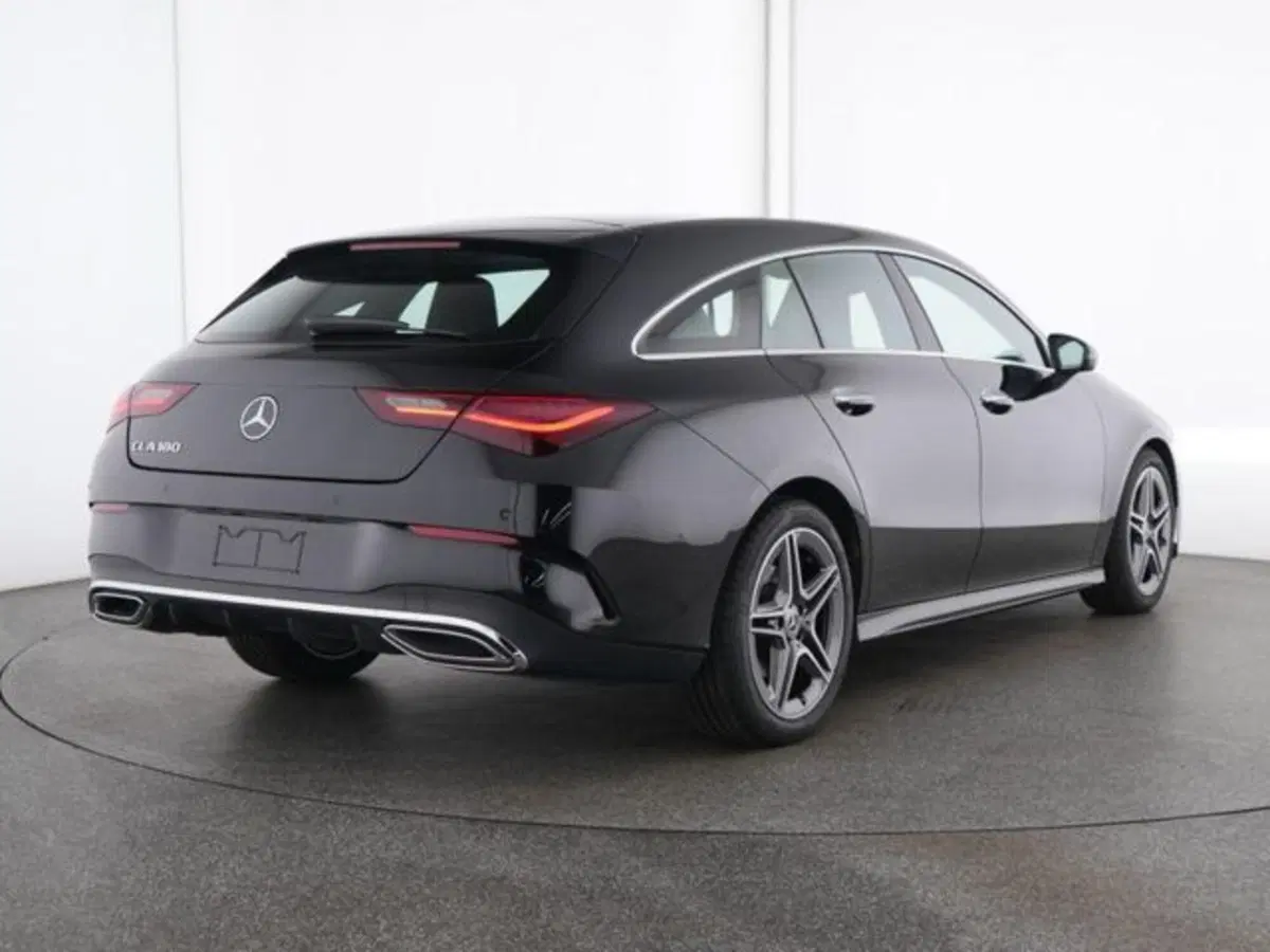 Mercedes-Benz CLA Shooting Brake usata a Novara (2)