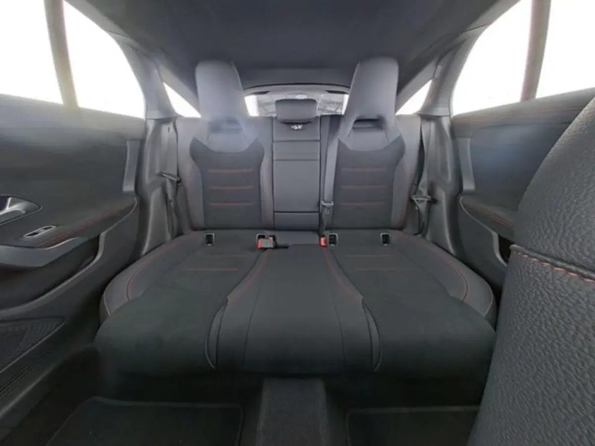 Mercedes-Benz CLA Shooting Brake usata a Novara (8)