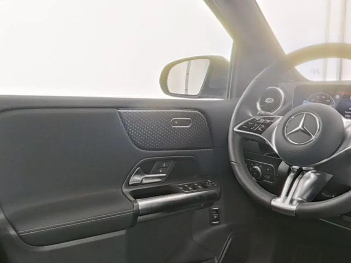 Mercedes-Benz Classe B usata a Novara (8)