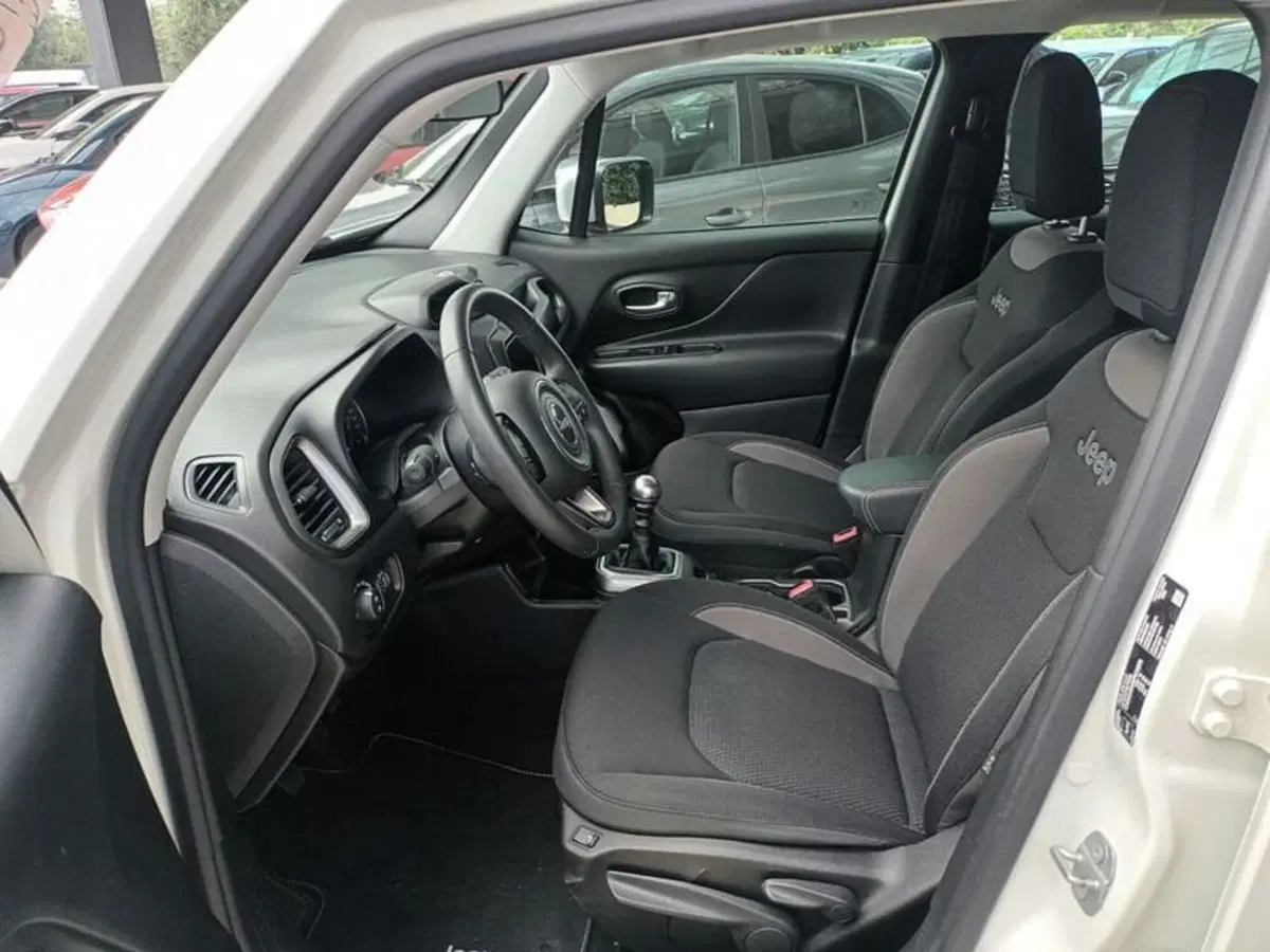Jeep Renegade usata a Bari (12)