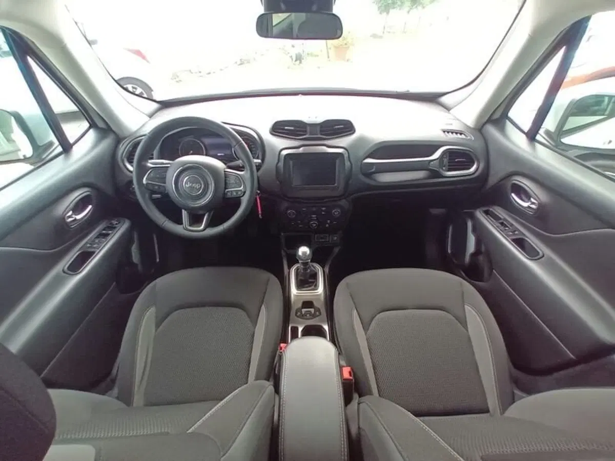 Jeep Renegade usata a Bari (13)