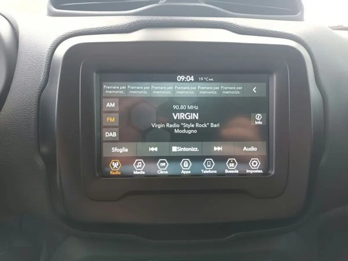Jeep Renegade usata a Bari (6)