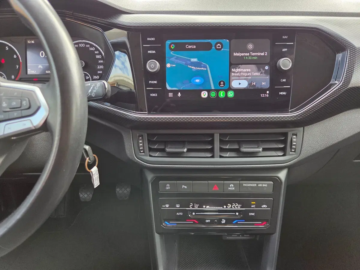 Volkswagen T-Cross usata a Torino (10)