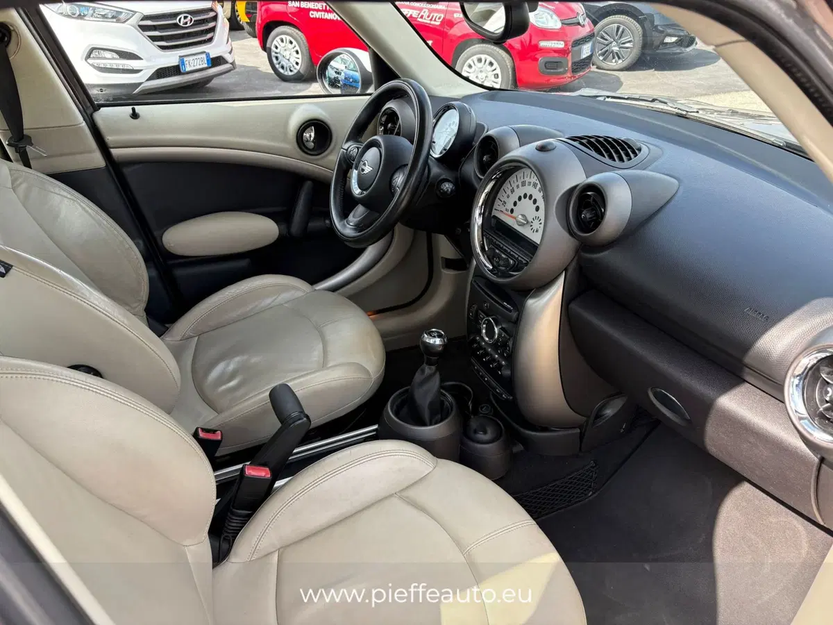 MINI Mini Countryman usata a Teramo (11)